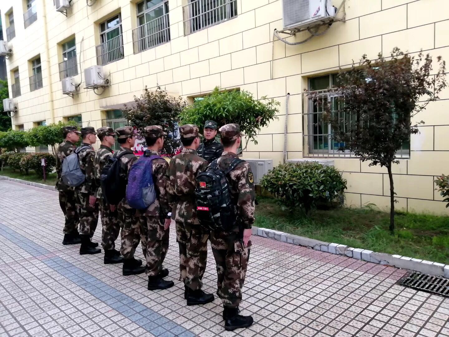 南昌京誉文化驻雷式学校教官团队